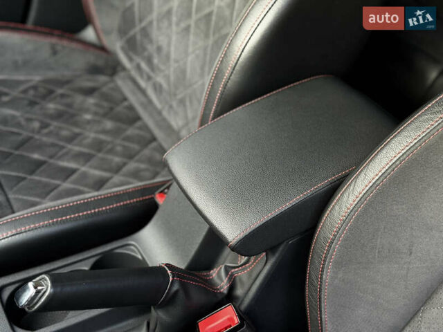 Серый Шкода Октавия, объемом двигателя 2 л и пробегом 193 тыс. км за 23999 $, фото 44 на Automoto.ua