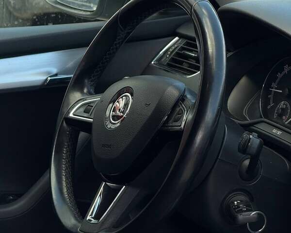 Сірий Шкода Октавія, об'ємом двигуна 1.97 л та пробігом 282 тис. км за 15500 $, фото 13 на Automoto.ua
