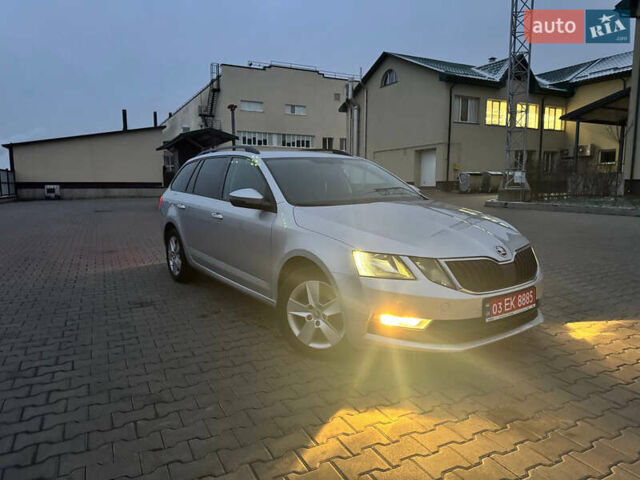 Серый Шкода Октавия, объемом двигателя 1.6 л и пробегом 203 тыс. км за 11900 $, фото 2 на Automoto.ua