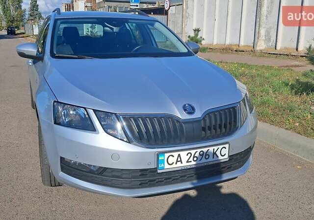 Сірий Шкода Октавія, об'ємом двигуна 1.97 л та пробігом 230 тис. км за 16500 $, фото 2 на Automoto.ua