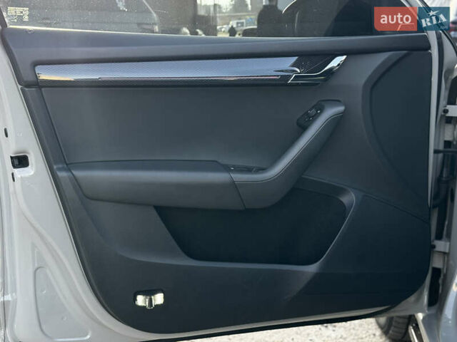 Серый Шкода Октавия, объемом двигателя 2 л и пробегом 193 тыс. км за 23999 $, фото 25 на Automoto.ua