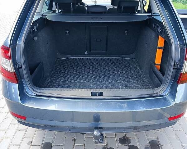 Серый Шкода Октавия, объемом двигателя 1.6 л и пробегом 273 тыс. км за 13100 $, фото 4 на Automoto.ua