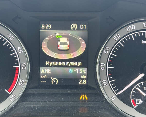 Сірий Шкода Октавія, об'ємом двигуна 1.6 л та пробігом 204 тис. км за 15500 $, фото 44 на Automoto.ua