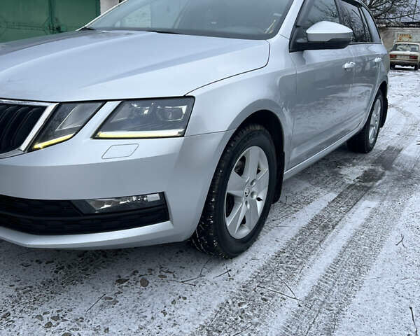 Серый Шкода Октавия, объемом двигателя 1.97 л и пробегом 277 тыс. км за 13300 $, фото 18 на Automoto.ua