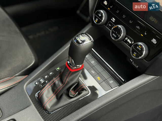 Серый Шкода Октавия, объемом двигателя 2 л и пробегом 193 тыс. км за 23999 $, фото 69 на Automoto.ua