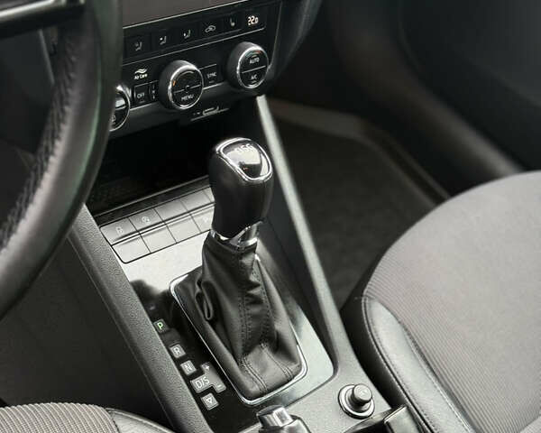 Сірий Шкода Октавія, об'ємом двигуна 1.97 л та пробігом 179 тис. км за 17199 $, фото 4 на Automoto.ua