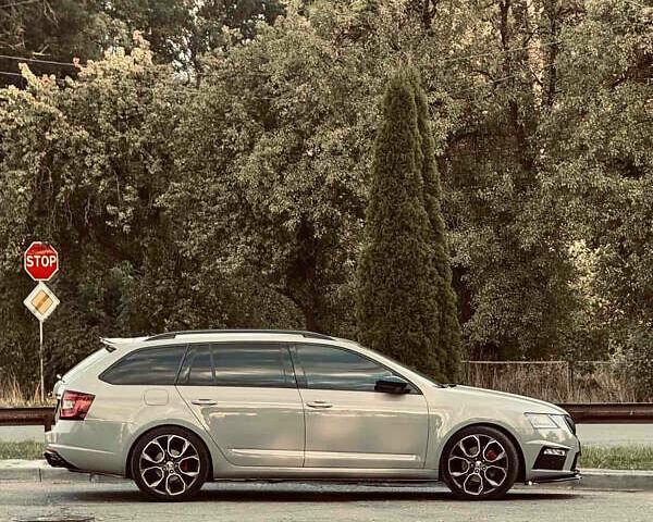 Серый Шкода Октавия, объемом двигателя 2 л и пробегом 193 тыс. км за 23999 $, фото 80 на Automoto.ua