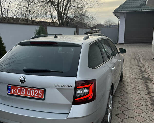 Серый Шкода Октавия, объемом двигателя 1.6 л и пробегом 207 тыс. км за 15500 $, фото 4 на Automoto.ua