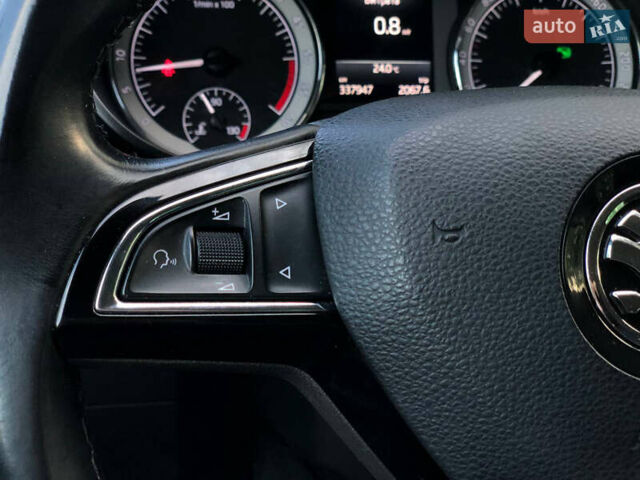 Серый Шкода Октавия, объемом двигателя 1.97 л и пробегом 337 тыс. км за 15500 $, фото 23 на Automoto.ua