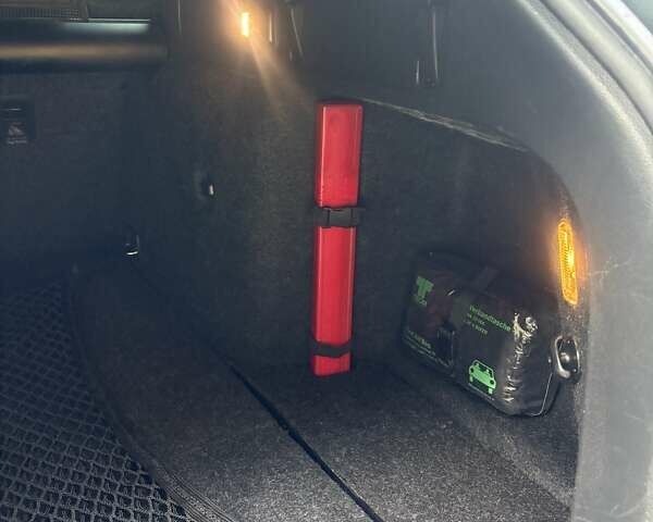 Серый Шкода Октавия, объемом двигателя 2 л и пробегом 197 тыс. км за 15850 $, фото 57 на Automoto.ua