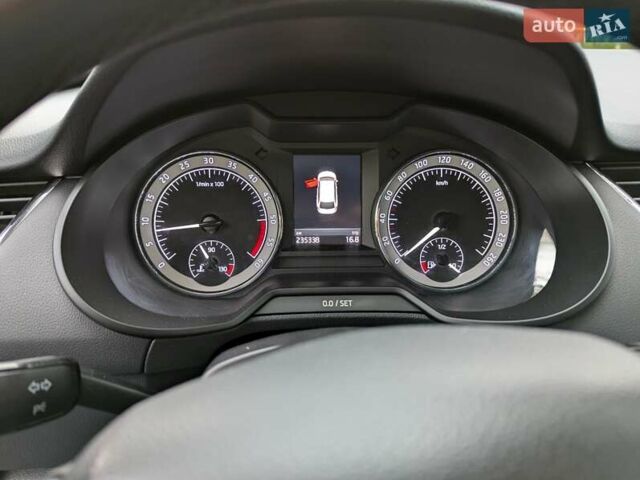Серый Шкода Октавия, объемом двигателя 1.97 л и пробегом 235 тыс. км за 14700 $, фото 24 на Automoto.ua