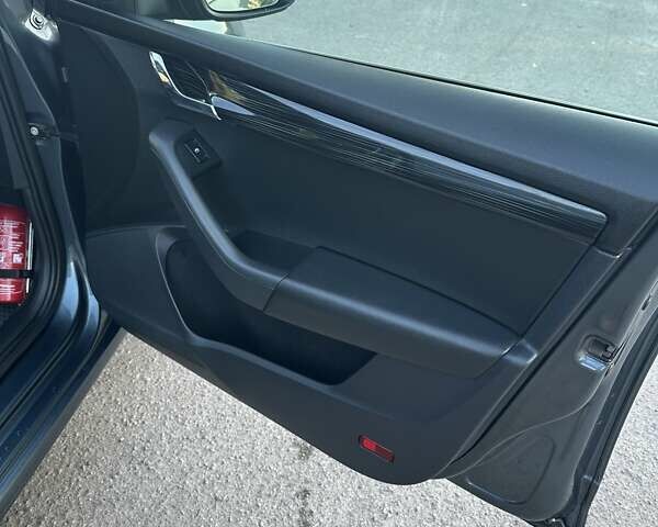 Серый Шкода Октавия, объемом двигателя 1.97 л и пробегом 257 тыс. км за 13800 $, фото 17 на Automoto.ua