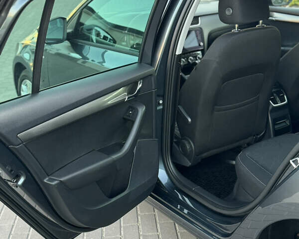 Сірий Шкода Октавія, об'ємом двигуна 2 л та пробігом 271 тис. км за 15900 $, фото 20 на Automoto.ua