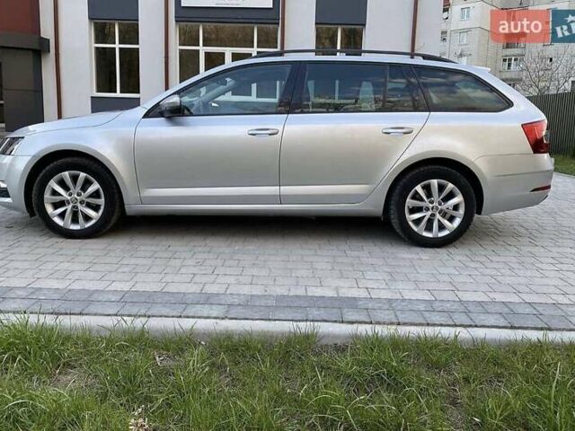 Шкода Октавия 2018 в Львове на Automoto.ua Серый Шкода Октавия, объемом двигателя 1.6 л и пробегом 118 тыс. км за 15750 $, фото 5 на Automoto.ua