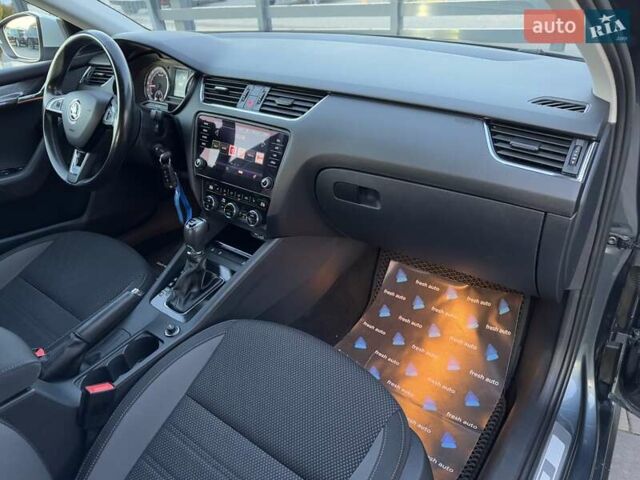 Сірий Шкода Октавія, об'ємом двигуна 2 л та пробігом 289 тис. км за 14700 $, фото 40 на Automoto.ua