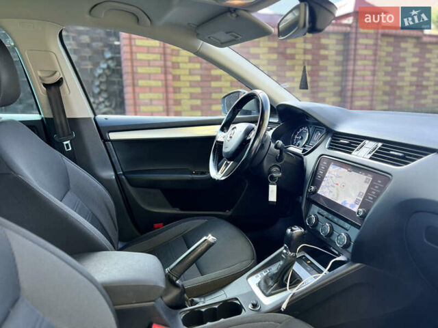 Сірий Шкода Октавія, об'ємом двигуна 1.6 л та пробігом 245 тис. км за 13999 $, фото 27 на Automoto.ua