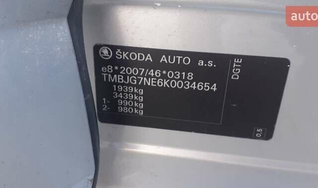 Серый Шкода Октавия, объемом двигателя 1.6 л и пробегом 210 тыс. км за 15000 $, фото 6 на Automoto.ua