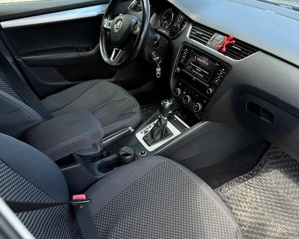 Сірий Шкода Октавія, об'ємом двигуна 1.97 л та пробігом 282 тис. км за 15500 $, фото 11 на Automoto.ua