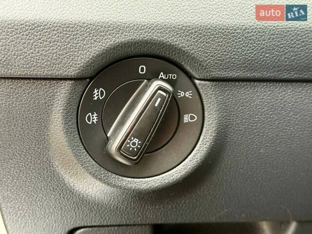 Сірий Шкода Октавія, об'ємом двигуна 1.6 л та пробігом 273 тис. км за 12800 $, фото 15 на Automoto.ua