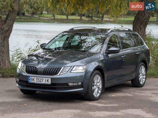 Серый Шкода Октавия, объемом двигателя 1.97 л и пробегом 235 тыс. км за 14700 $, фото 4 на Automoto.ua