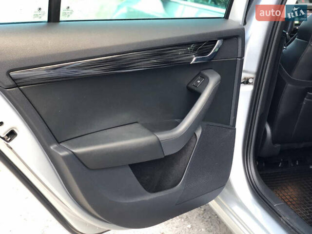 Серый Шкода Октавия, объемом двигателя 1.97 л и пробегом 337 тыс. км за 15500 $, фото 19 на Automoto.ua