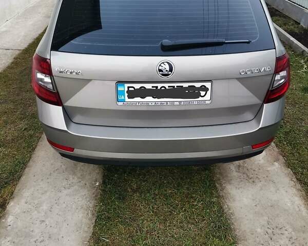 Серый Шкода Октавия, объемом двигателя 1.6 л и пробегом 215 тыс. км за 14900 $, фото 2 на Automoto.ua