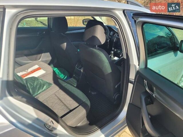 Сірий Шкода Октавія, об'ємом двигуна 2 л та пробігом 200 тис. км за 16400 $, фото 7 на Automoto.ua