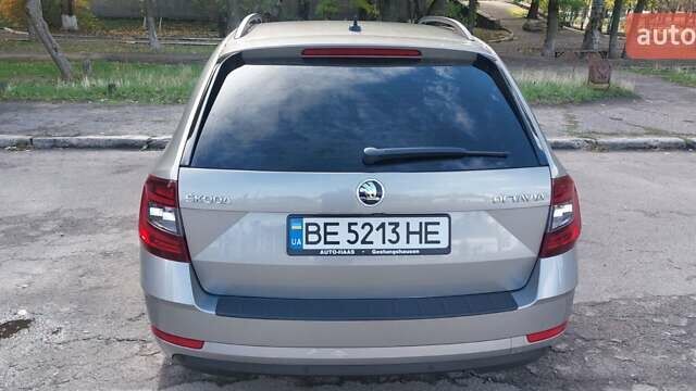 Серый Шкода Октавия, объемом двигателя 1.6 л и пробегом 263 тыс. км за 14900 $, фото 7 на Automoto.ua