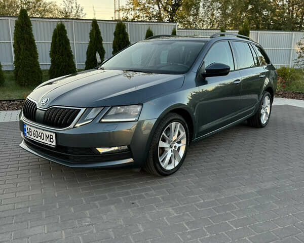 Сірий Шкода Октавія, об'ємом двигуна 2 л та пробігом 271 тис. км за 15900 $, фото 9 на Automoto.ua