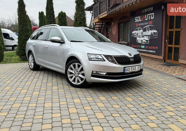 Серый Шкода Октавия, объемом двигателя 1.6 л и пробегом 194 тыс. км за 15450 $, фото 2 на Automoto.ua