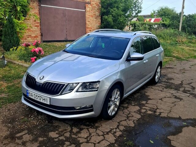 Серый Шкода Октавия, объемом двигателя 2 л и пробегом 212 тыс. км за 17500 $, фото 8 на Automoto.ua