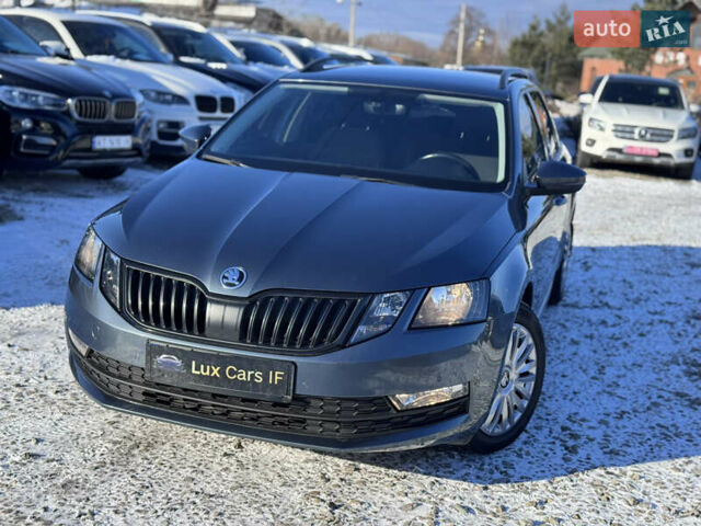 Сірий Шкода Октавія, об'ємом двигуна 1.6 л та пробігом 233 тис. км за 12950 $, фото 1 на Automoto.ua