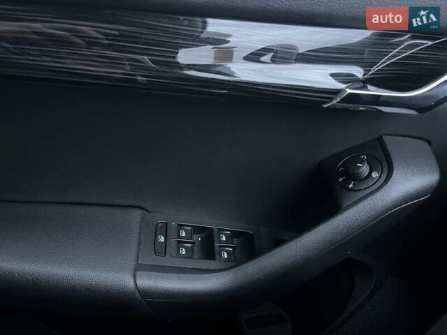 Серый Шкода Октавия, объемом двигателя 1.97 л и пробегом 265 тыс. км за 14900 $, фото 11 на Automoto.ua