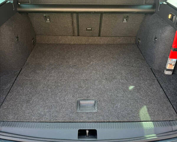 Сірий Шкода Октавія, об'ємом двигуна 1.6 л та пробігом 250 тис. км за 14500 $, фото 9 на Automoto.ua