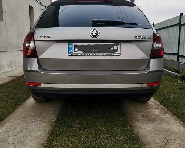 Серый Шкода Октавия, объемом двигателя 1.6 л и пробегом 215 тыс. км за 14900 $, фото 8 на Automoto.ua