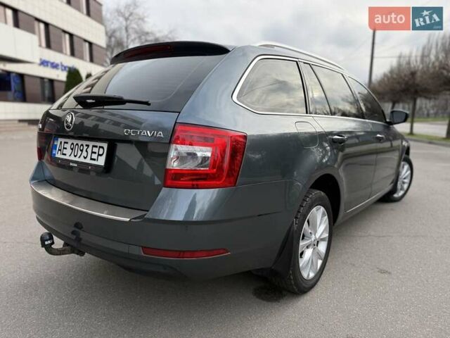 Сірий Шкода Октавія, об'ємом двигуна 1.6 л та пробігом 300 тис. км за 11300 $, фото 6 на Automoto.ua