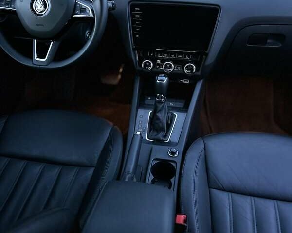 Серый Шкода Октавия, объемом двигателя 1.6 л и пробегом 194 тыс. км за 15400 $, фото 23 на Automoto.ua