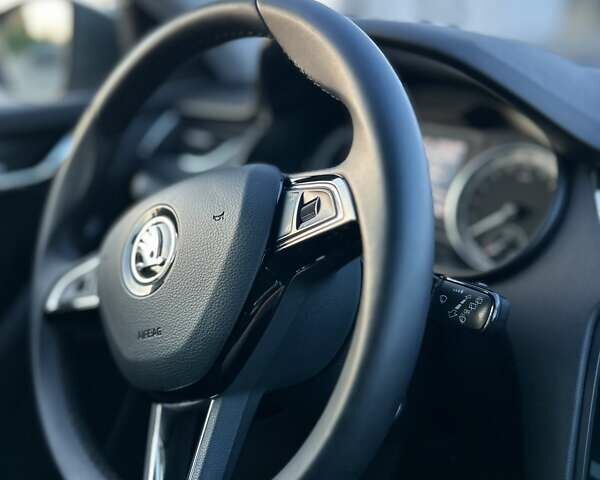 Серый Шкода Октавия, объемом двигателя 1.6 л и пробегом 194 тыс. км за 15400 $, фото 27 на Automoto.ua