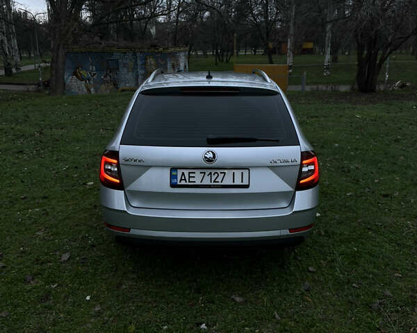 Сірий Шкода Октавія, об'ємом двигуна 2 л та пробігом 268 тис. км за 16300 $, фото 10 на Automoto.ua