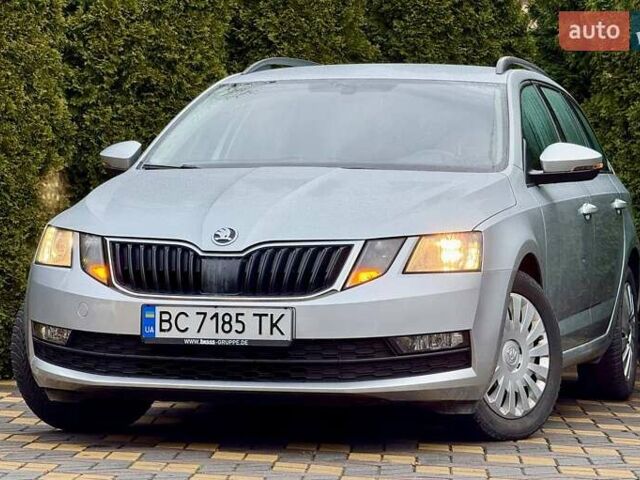 Сірий Шкода Октавія, об'ємом двигуна 1.6 л та пробігом 273 тис. км за 12800 $, фото 3 на Automoto.ua