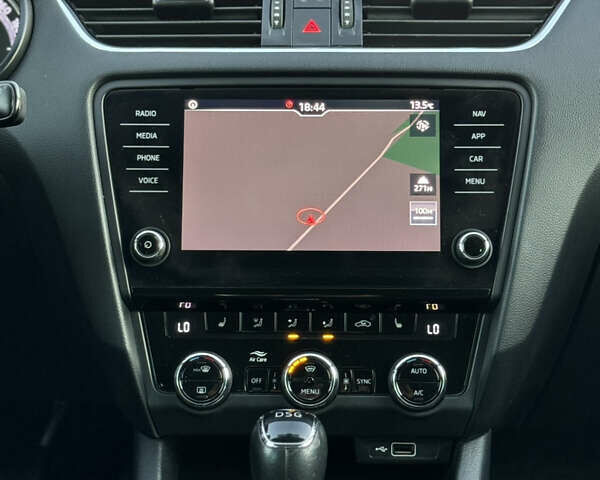 Сірий Шкода Октавія, об'ємом двигуна 2 л та пробігом 271 тис. км за 15900 $, фото 27 на Automoto.ua