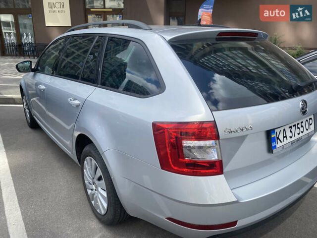 Серый Шкода Октавия, объемом двигателя 1.6 л и пробегом 220 тыс. км за 14700 $, фото 3 на Automoto.ua