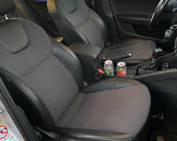 Сірий Шкода Октавія, об'ємом двигуна 1.97 л та пробігом 279 тис. км за 15400 $, фото 33 на Automoto.ua