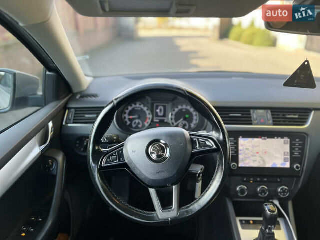 Сірий Шкода Октавія, об'ємом двигуна 1.6 л та пробігом 245 тис. км за 13999 $, фото 23 на Automoto.ua