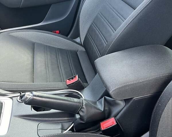 Серый Шкода Октавия, объемом двигателя 1.6 л и пробегом 203 тыс. км за 13611 $, фото 23 на Automoto.ua