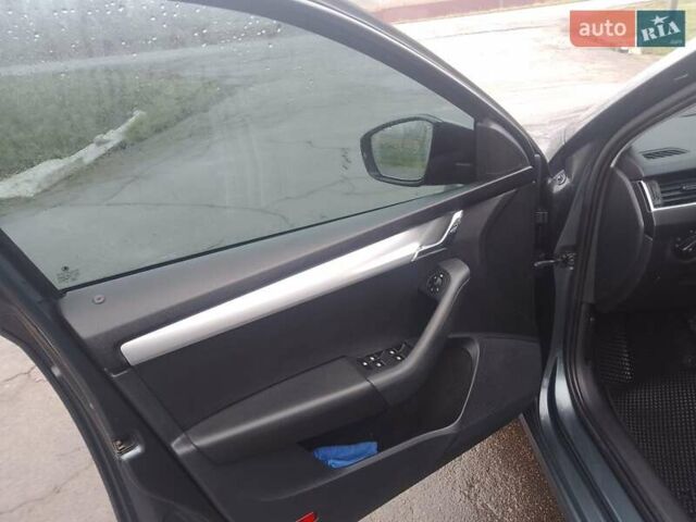 Серый Шкода Октавия, объемом двигателя 1.6 л и пробегом 287 тыс. км за 12300 $, фото 10 на Automoto.ua