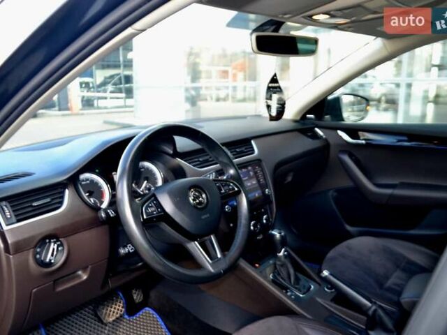 Сірий Шкода Октавія, об'ємом двигуна 2 л та пробігом 205 тис. км за 17800 $, фото 165 на Automoto.ua