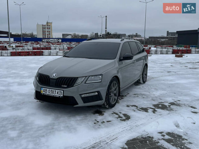 Серый Шкода Октавия, объемом двигателя 2 л и пробегом 295 тыс. км за 18900 $, фото 2 на Automoto.ua