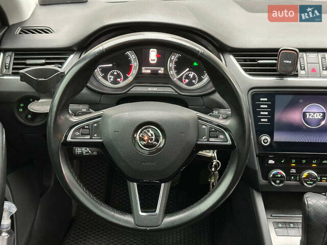 Сірий Шкода Октавія, об'ємом двигуна 2 л та пробігом 211 тис. км за 16440 $, фото 15 на Automoto.ua