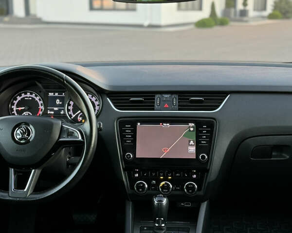 Сірий Шкода Октавія, об'ємом двигуна 2 л та пробігом 271 тис. км за 15900 $, фото 26 на Automoto.ua